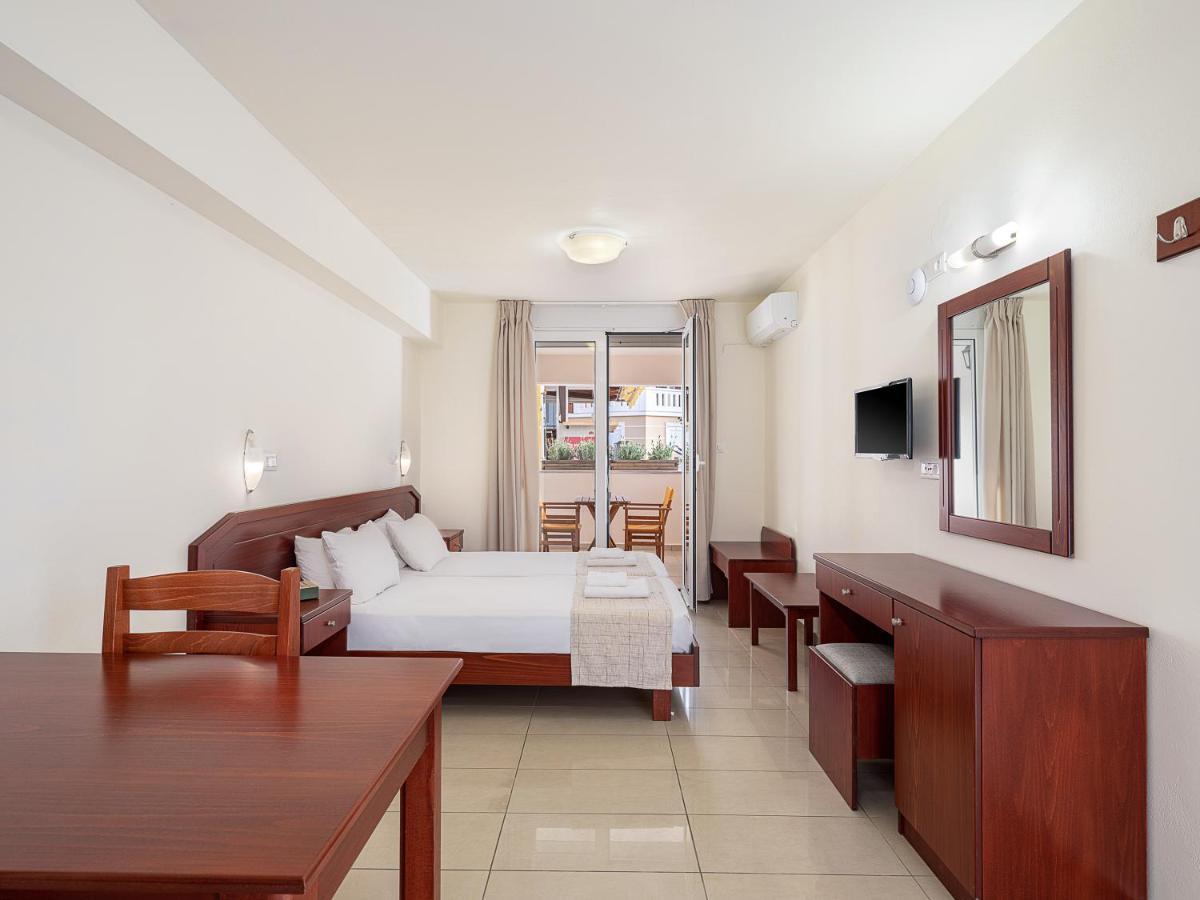 Artemis Apartments Stalós Pokoj fotografie